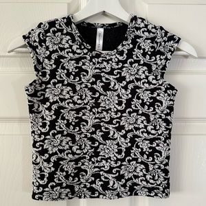 Like New American Kids Jacquard Cap Sleeve Dress Shirt Top in Black and White